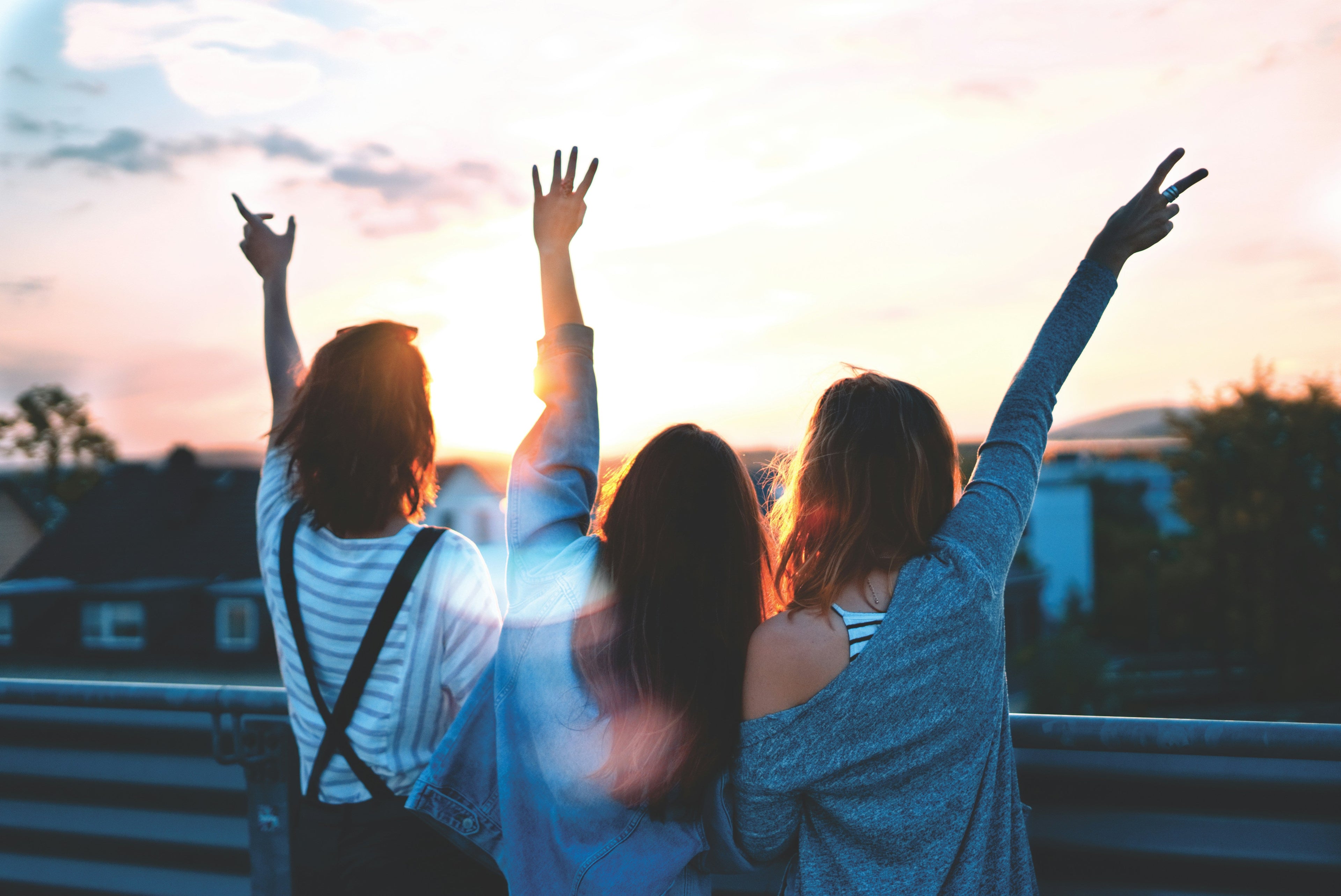 Where Queer Teen Girls in Australia Can Find Safe, Real-Life LGBTQIA+ Community (A Referral Guide)
