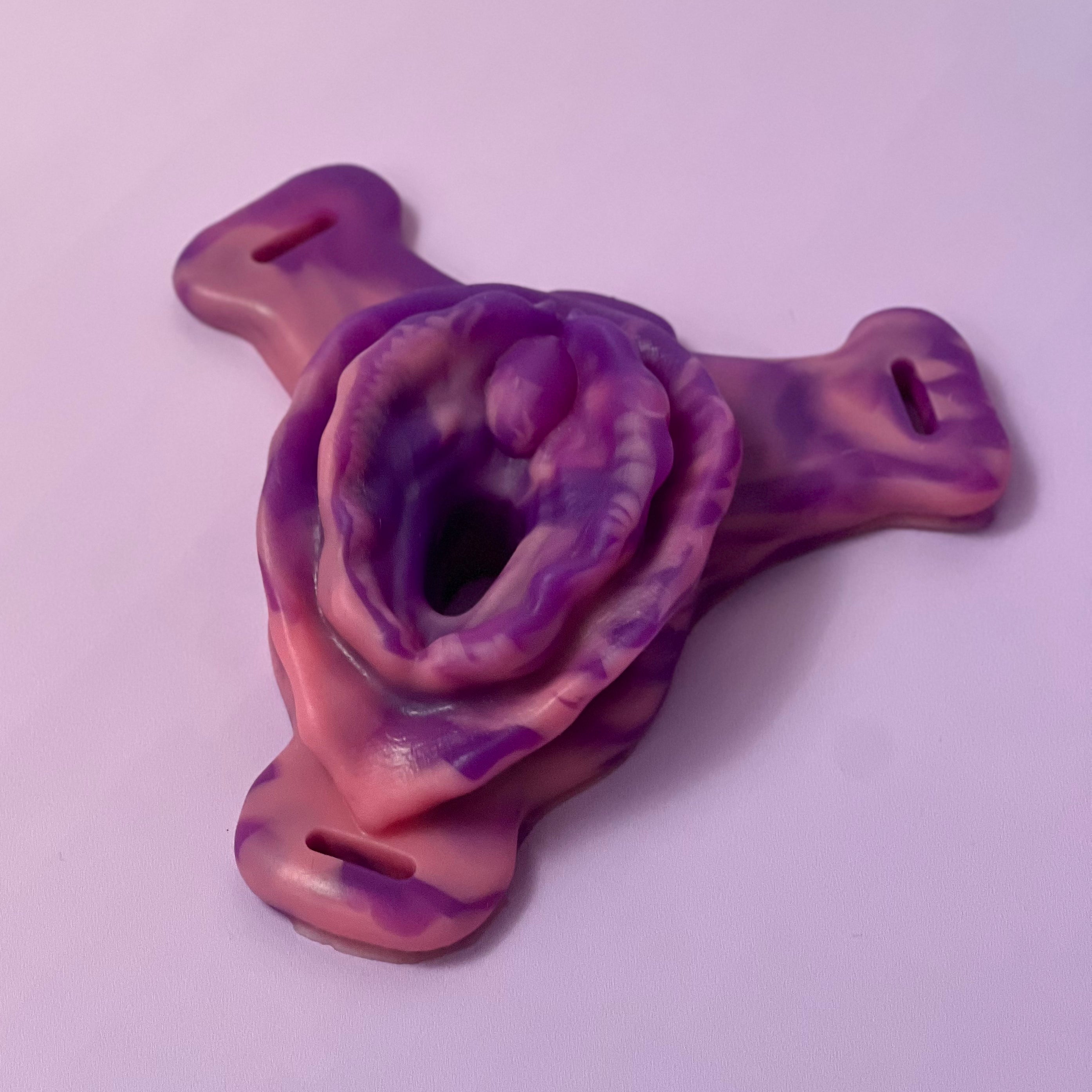 The Ryda - Vulva Silicone Grinder and Pleasure Wand Holder