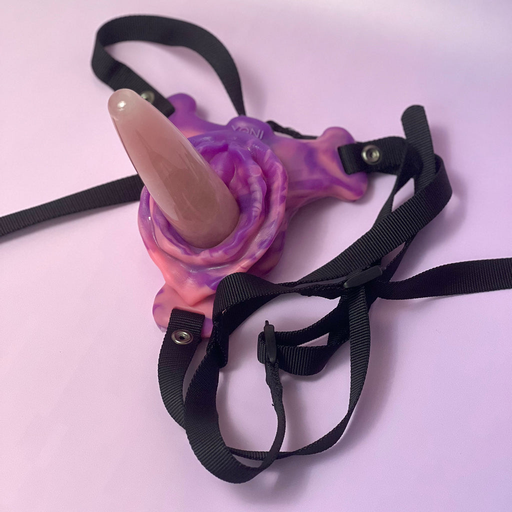 The Ryda - Vulva Silicone Grinder and Pleasure Wand Holder